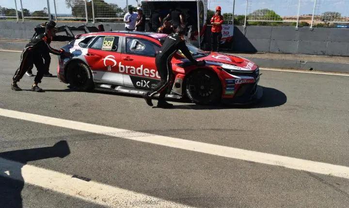 Stock Car passou por Curvelo e a adrenalina sempre em alta com muitas emoções 
