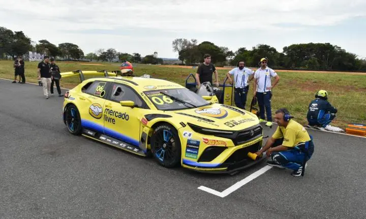 Stock Car passou por Curvelo e a adrenalina sempre em alta com muitas emoções 