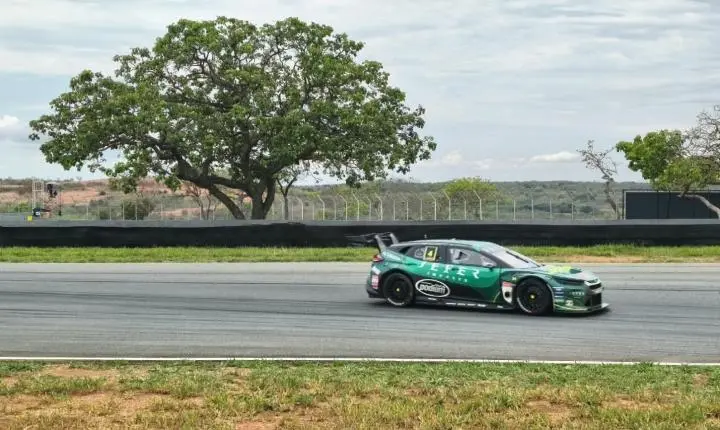 Stock Car passou por Curvelo e a adrenalina sempre em alta com muitas emoções 