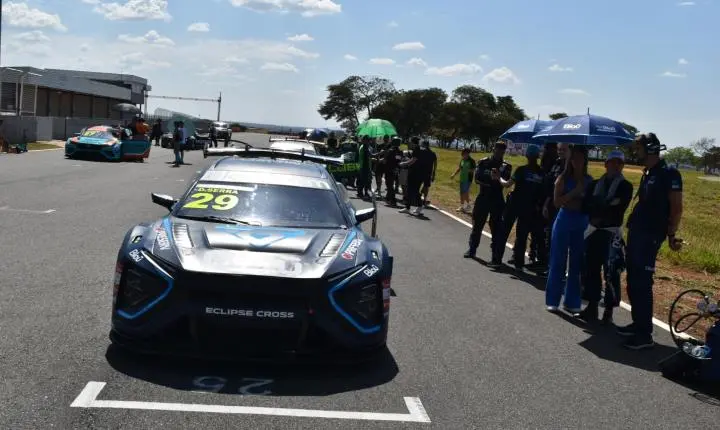 Stock Car passou por Curvelo e a adrenalina sempre em alta com muitas emoções 