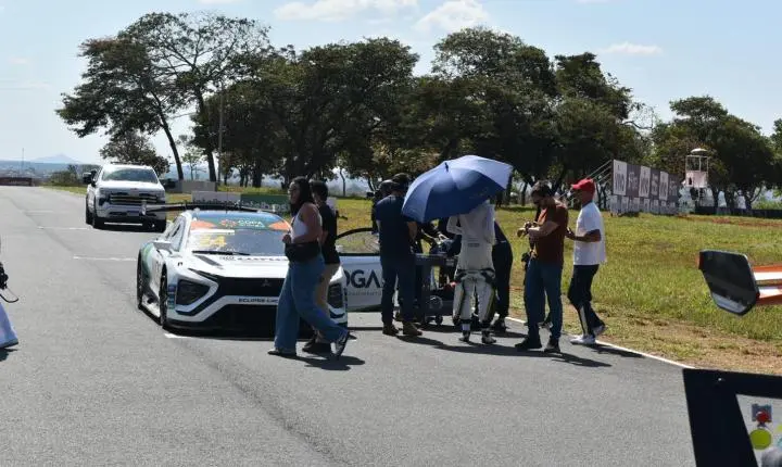 Stock Car passou por Curvelo e a adrenalina sempre em alta com muitas emoções 