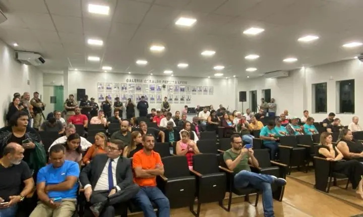 Três Marias vive seu pior momento politico CADASTRÓFEGO 